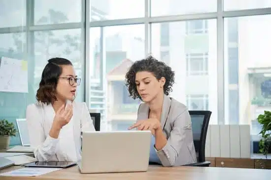 Where Narrow Expertise Starts to Constrain Leaders