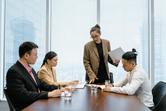 Understand the Different Types of Executive Recruiters