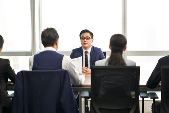 Why Executive Hiring Processes Stall After Interviews